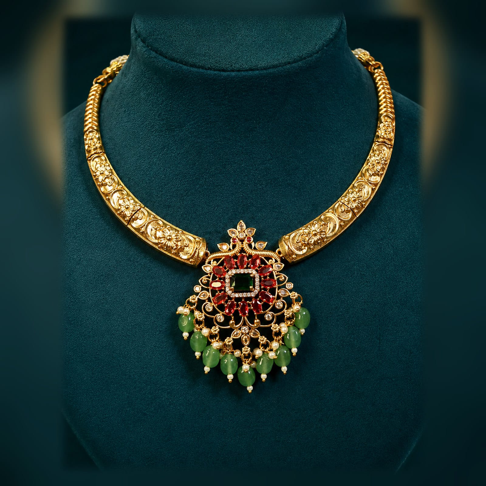 Choker Hasli Pendant