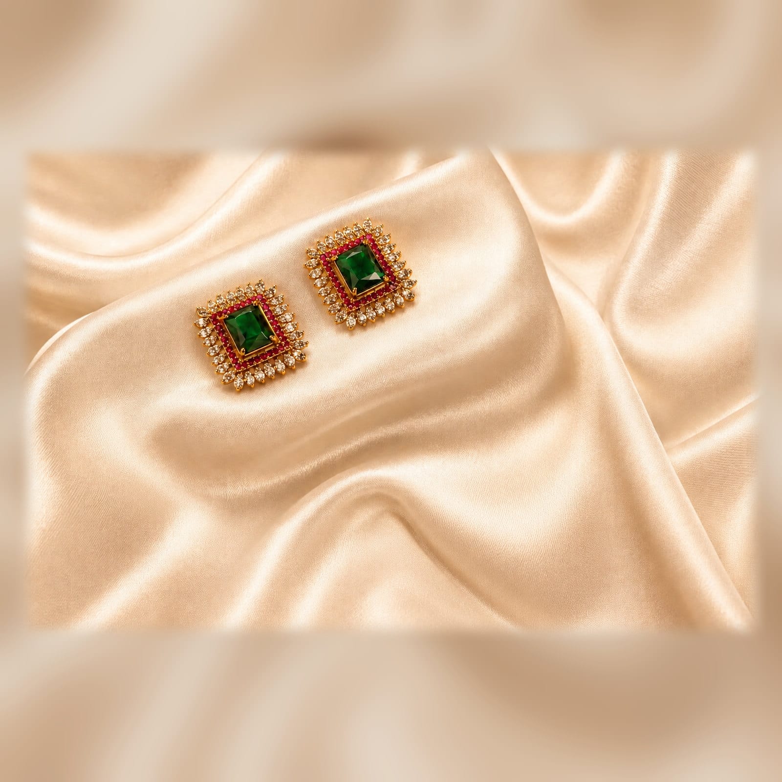 Grand Green Stone Pendant Choker – Lakshanam